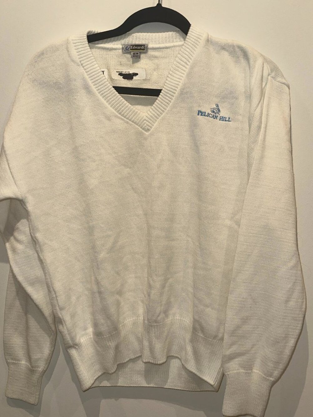 Pelican Hill resort White V-Neck Golf Sweater - Picture 2 of 5